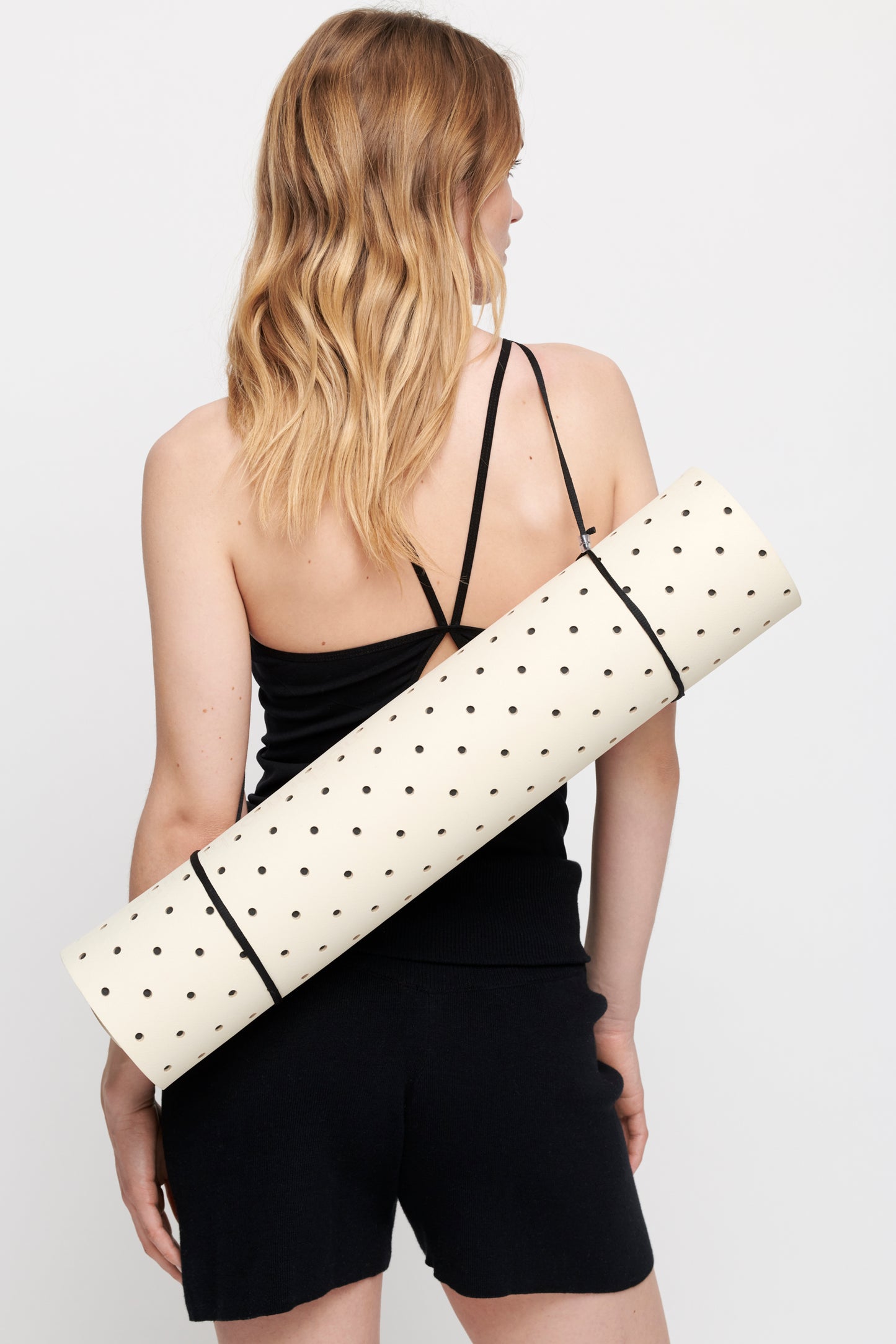 dotted signature mat